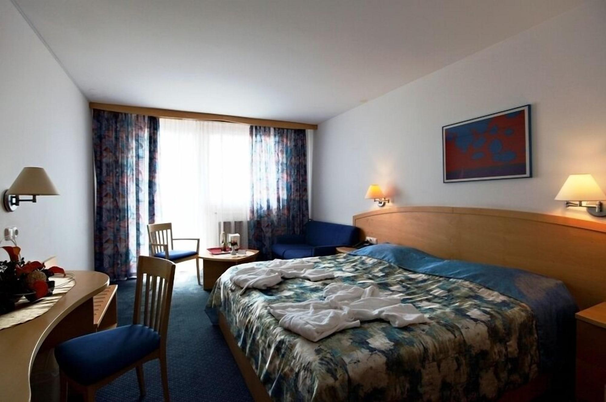Hotel Termal - Terme 3000 - Sava Hotels & Resorts Moravske-Toplice Exteriör bild